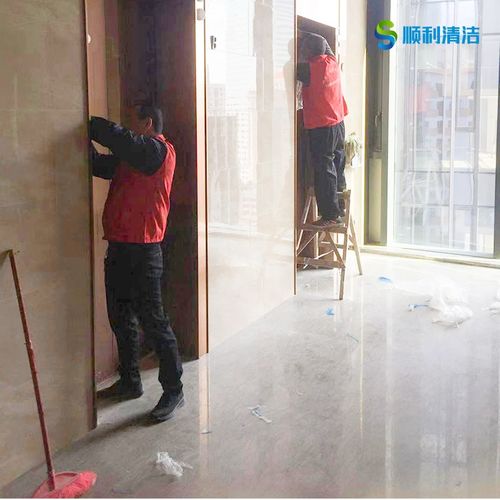 深圳順利清潔 專業(yè)實(shí)木地板清洗打蠟與全方位保潔服務(wù)專家